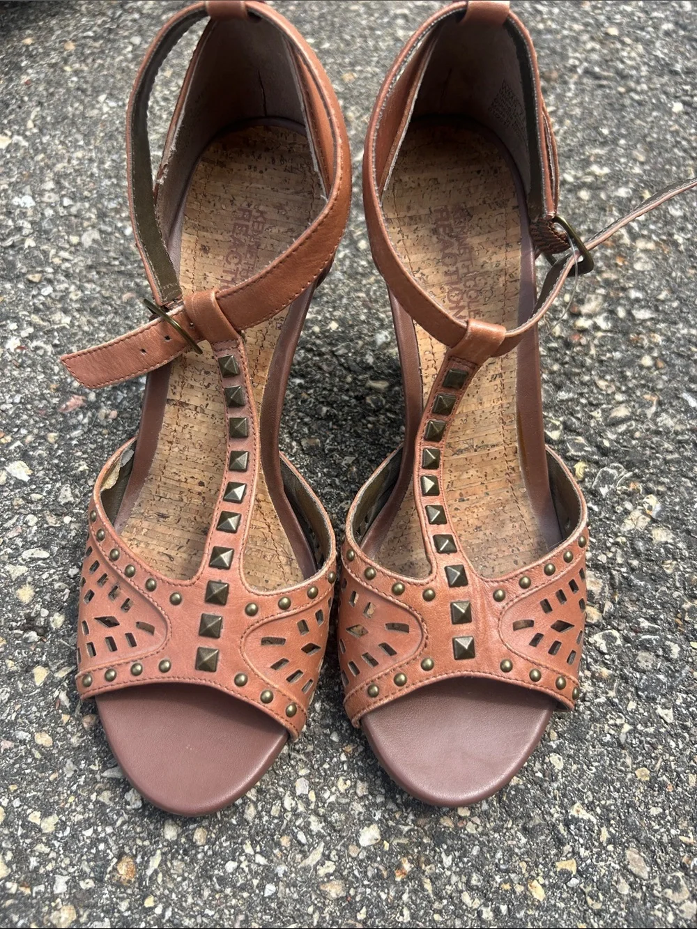 Kenneth Cole Reaction Brown Studded T-Strap Heeled Sandals